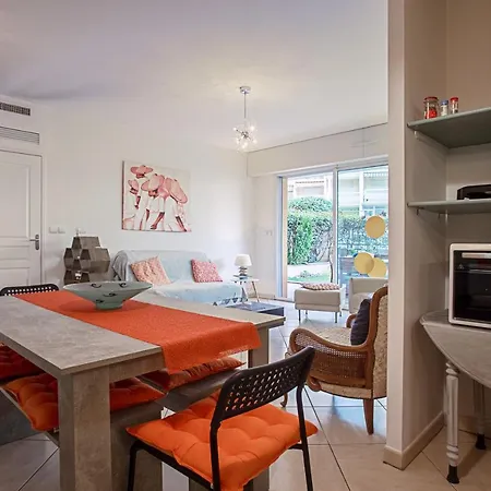 Centre Apartment