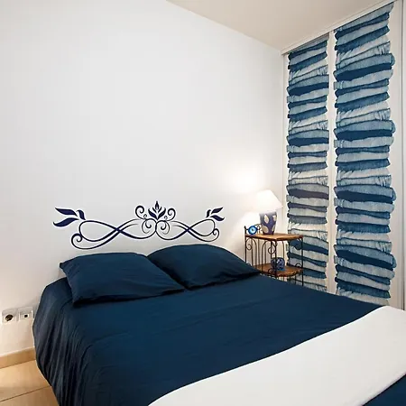 Apartment Centre *